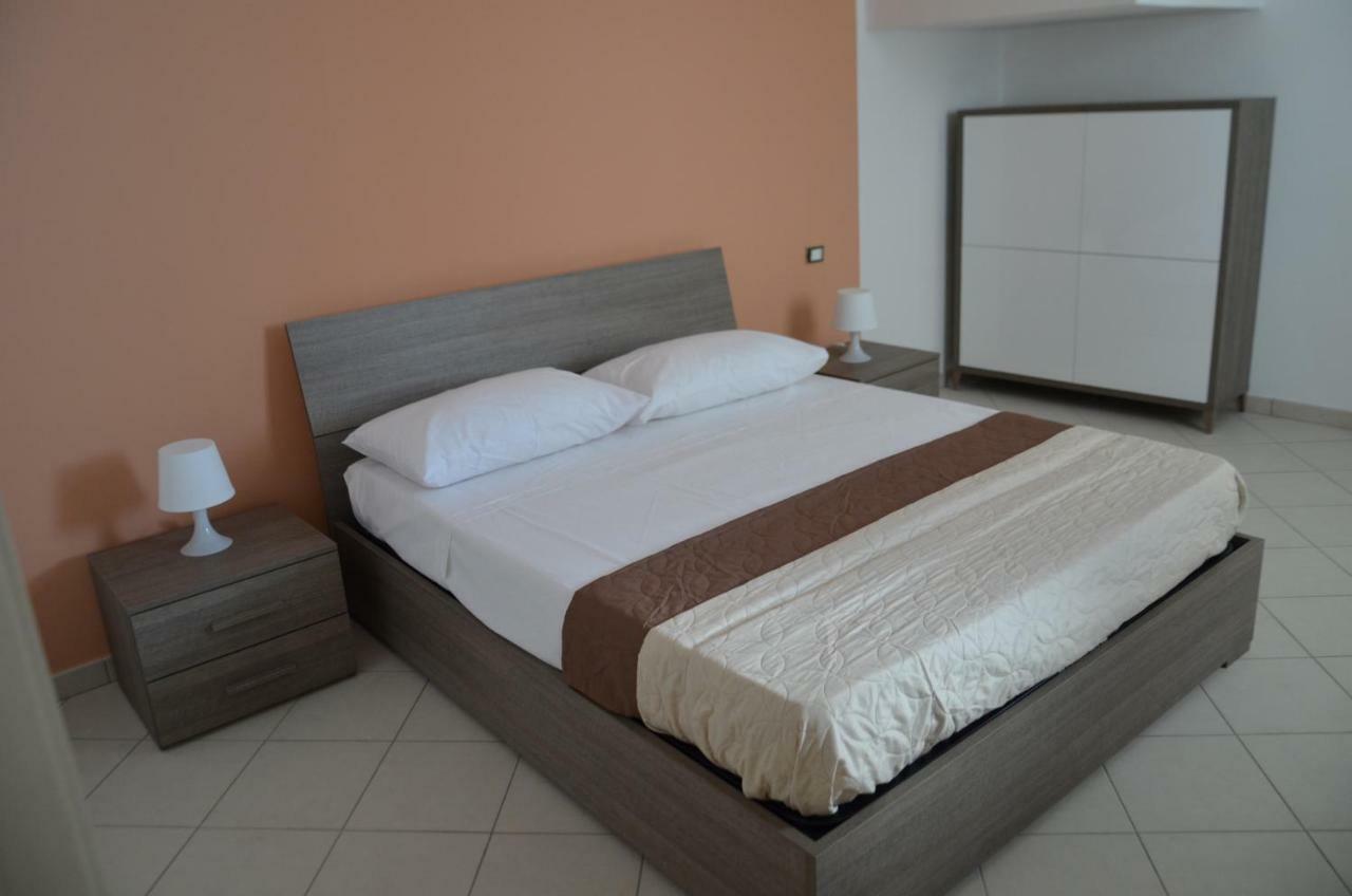 Casa Vacanze Cristoforo Colombo Lägenhet Lido Conchiglia Exteriör bild
