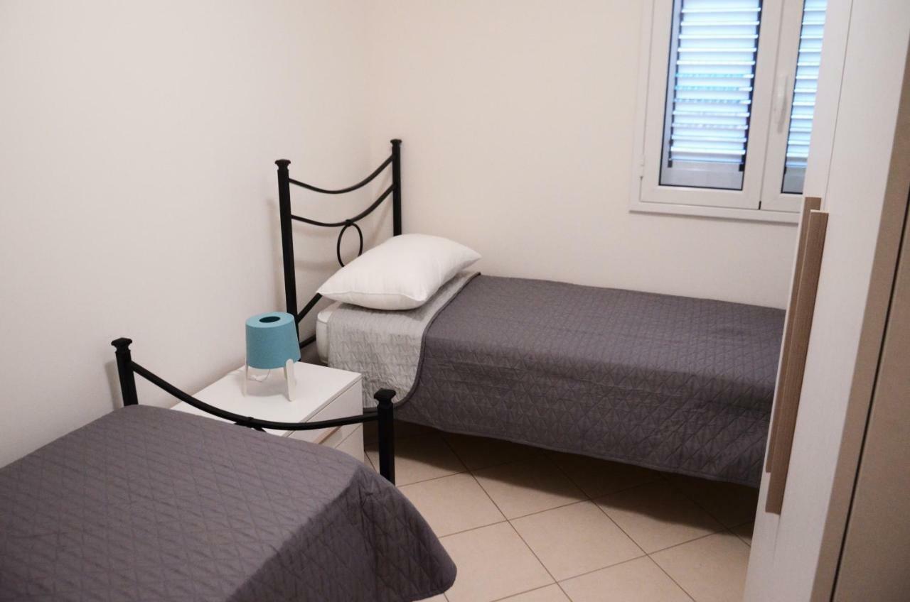 Casa Vacanze Cristoforo Colombo Lägenhet Lido Conchiglia Exteriör bild