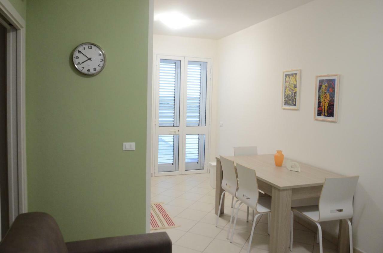 Casa Vacanze Cristoforo Colombo Lägenhet Lido Conchiglia Exteriör bild